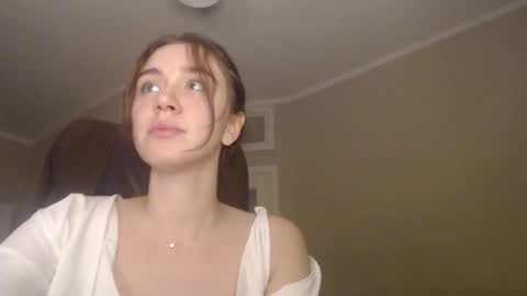 Snapshot of amoremeoww chatting on February 3, 2025, 12:15 am miss unforgettable online show from February 3, 2025, 12:15 am