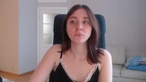 Snapshot of amoremeoww chatting on February 18, 2025, 9:32 am miss unforgettable online show from February 18, 2025, 9:32 am