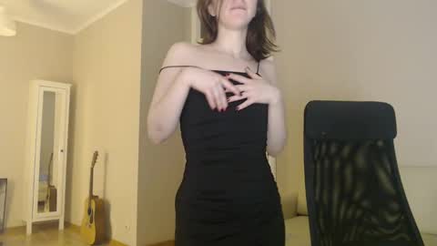 Snapshot of amoremeoww chatting on March 3, 2025, 5:53 am miss unforgettable online show from March 3, 2025, 5:53 am