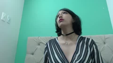 amoremerchmar online show from June 22, 2026, 3:19 am