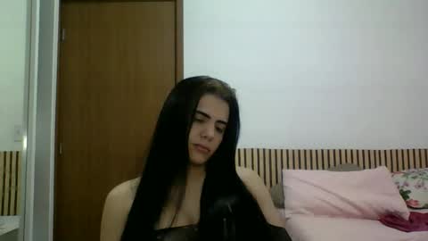 amputeeluna online show from May 15, 2026, 1:23 am