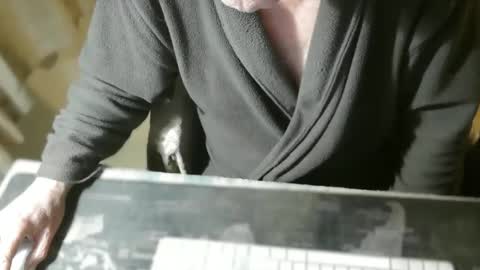 amslave4f online show from March 15, 2026, 9:54 pm