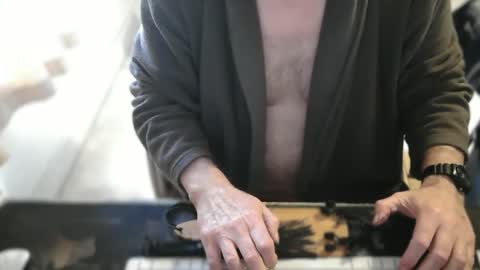 amslave4f online show from May 22, 2026, 7:26 am