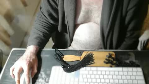 amslave4f online show from May 28, 2026, 6:43 am