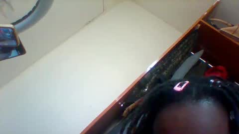 amtheone20 online show from February 5, 2026, 1:05 pm