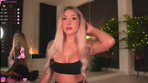 Snapshot of amunajaxson chatting on October 25, 2025, 10:37 pm    -------------   online show from October 25, 2025, 10:37 pm