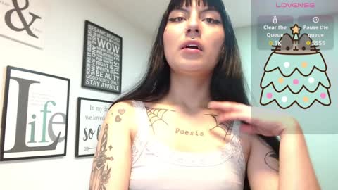 Amy 3 online show from December 6, 2024, 4:47 am