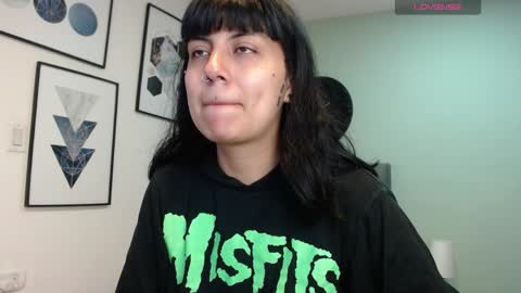 Snapshot of amy__adams1 chatting on April 6, 2026, 3:48 am Amy 3 online show from April 6, 2026, 3:48 am