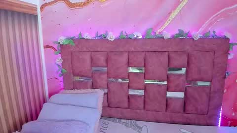 amy__rose_ online show from October 7, 2025, 3:14 am