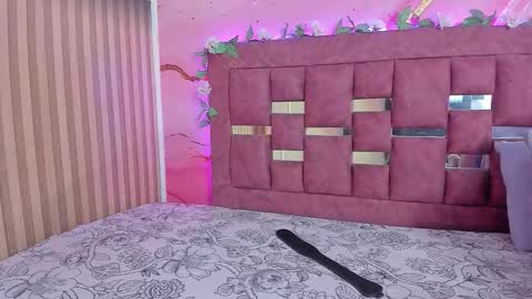 amy__rose_ online show from October 22, 2025, 3:07 am