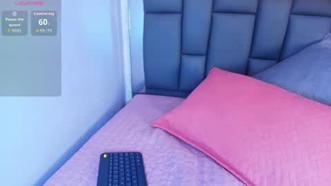 Snapshot of amy__wats0n chatting on April 8, 2026, 7:03 pm amy__wats0n online show from April 8, 2026, 7:03 pm