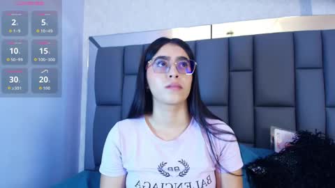Snapshot of amy__wats0n chatting on April 13, 2026, 7:52 pm amy__wats0n online show from April 13, 2026, 7:52 pm