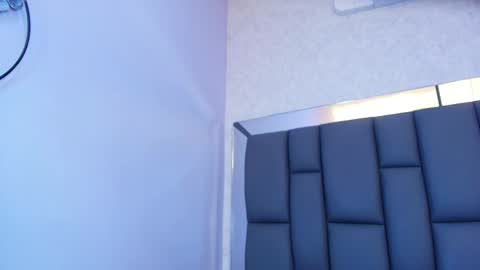 Snapshot of amy__wats0n chatting on May 5, 2026, 7:11 pm amy__wats0n online show from May 5, 2026, 7:11 pm