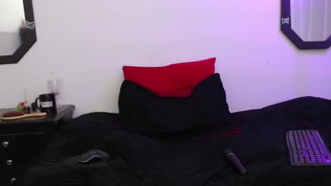 Amy online show from February 15, 2025, 6:33 pm