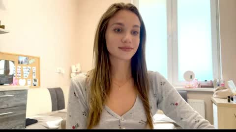 Snapshot of amy_chill chatting on April 2, 2026, 2:58 pm Amy Chill online show from April 2, 2026, 2:58 pm