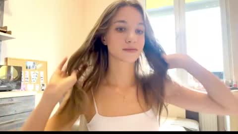 Snapshot of amy_chill chatting on April 3, 2026, 10:13 am Amy Chill online show from April 3, 2026, 10:13 am