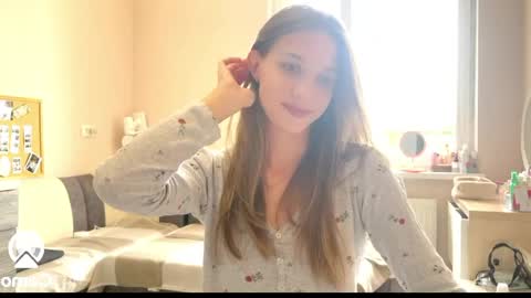 Snapshot of amy_chill chatting on May 4, 2026, 10:44 am Amy Chill online show from May 4, 2026, 10:44 am
