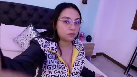 Snapshot of amy_ferreira chatting on September 14, 2025, 10:53 pm Aleja   online show from September 14, 2025, 10:53 pm