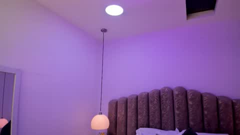 Aleja   online show from January 19, 2026, 3:10 am