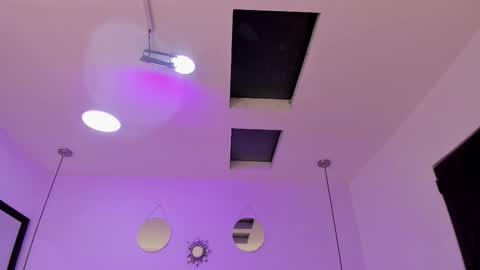 Aleja   online show from February 2, 2026, 3:05 am