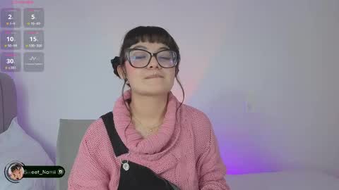 Snapshot of amy_lit chatting on May 21, 2026, 7:43 pm Hello I am Allison Welcome to my room and let is have a good time together whith me online show from May 21, 2026, 7:43 pm