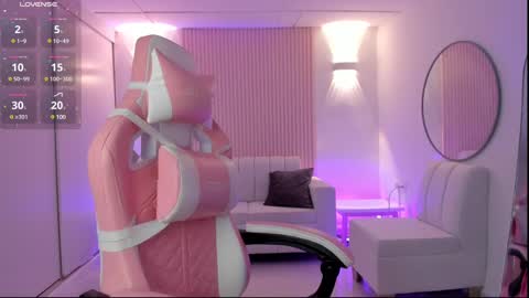 Emily online show from February 25, 2025, 6:42 pm