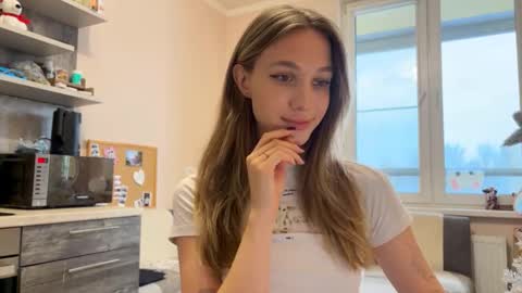 amy_meoww online show from December 23, 2025, 10:57 am