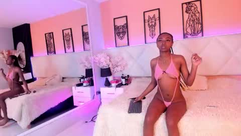 Amy online show from November 15, 2025, 7:21 pm