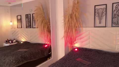 Amy online show from November 17, 2025, 7:19 pm