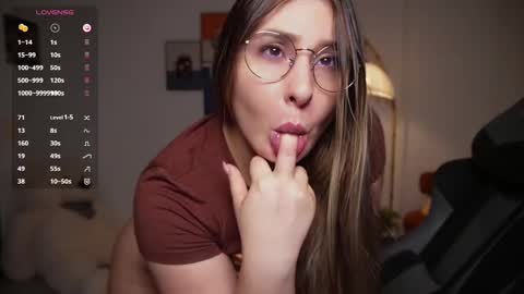 Snapshot of amy_ross1 chatting on February 16, 2025, 11:48 pm Daniela M online show from February 16, 2025, 11:48 pm