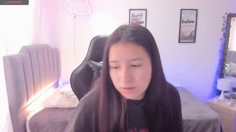 Amy sophia 3 online show from December 2, 2024, 1:57 pm