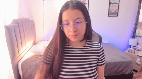 Amy sophia 3 online show from December 27, 2024, 2:01 pm