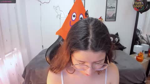 Amy sophia 3 online show from October 24, 2025, 12:56 pm