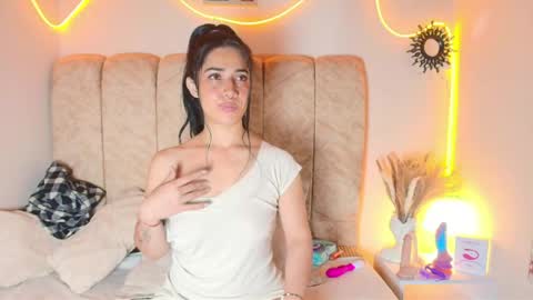 Amy online show from June 4, 2026, 11:38 am