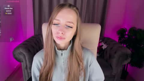 Snapshot of amy_vayne chatting on October 3, 2025, 4:59 pm Amy online show from October 3, 2025, 4:59 pm