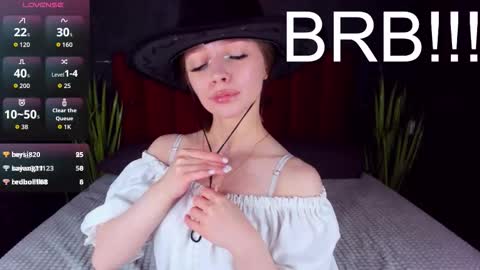 Snapshot of amy_vayne chatting on October 11, 2025, 12:43 am Amy online show from October 11, 2025, 12:43 am