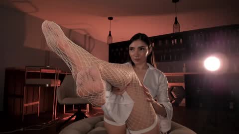 Amy Armstrong online show from December 6, 2024, 3:08 am
