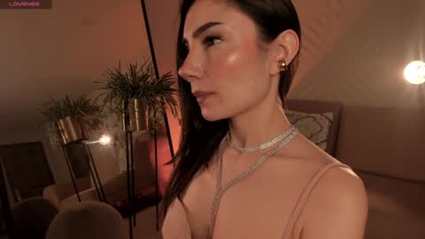 Amy Armstrong online show from December 16, 2024, 11:07 pm