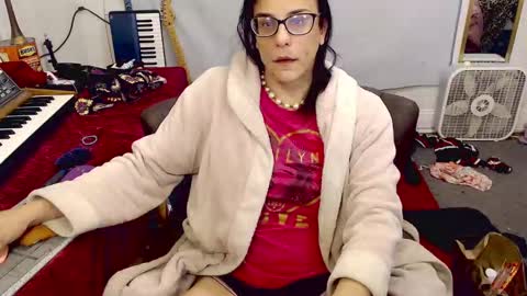 Snapshot of amyattack chatting on October 28, 2025, 9:02 am Trashely Gimpson online show from October 28, 2025, 9:02 am