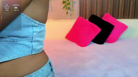 My name is AMY... Nice to meet you  thumb up me please its important online show from September 30, 2025, 4:01 pm