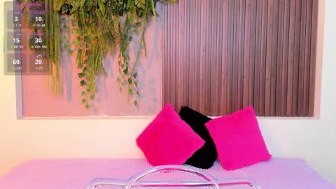 My name is AMY... Nice to meet you  thumb up me please its important online show from October 2, 2025, 3:30 pm