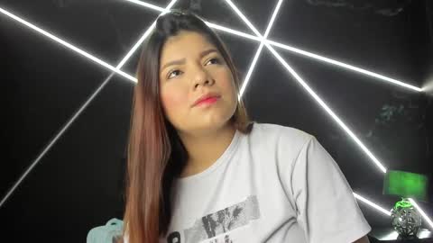 Snapshot of amyblack__ chatting on January 7, 2025, 3:14 am Amy online show from January 7, 2025, 3:14 am