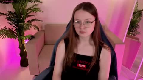 amycherryberry online show from October 3, 2025, 1:24 am