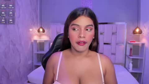 Snapshot of amyevan_ chatting on September 21, 2025, 9:38 pm amyevan_ online show from September 21, 2025, 9:38 pm