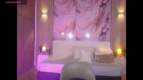 amyjohnsonn online show from April 28, 2026, 8:08 am