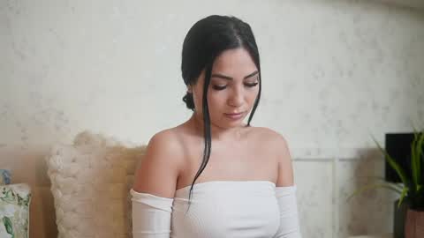  Amy  online show from May 7, 2026, 7:41 pm