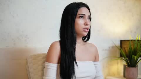  Amy  online show from July 3, 2026, 10:27 pm