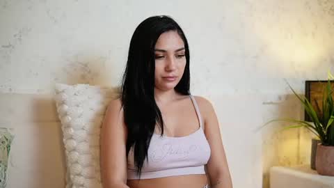  Amy  online show from July 5, 2026, 4:19 am