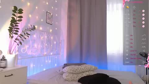 Snapshot of amylas chatting on September 26, 2025, 9:35 am Amelia online show from September 26, 2025, 9:35 am