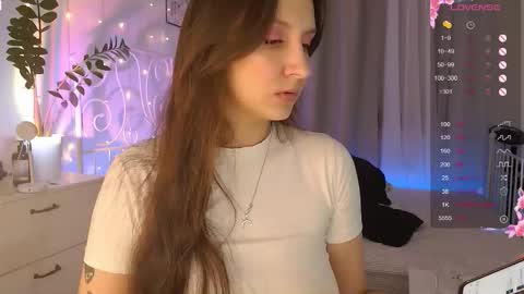 Snapshot of amylas chatting on October 16, 2025, 5:03 pm Amelia online show from October 16, 2025, 5:03 pm